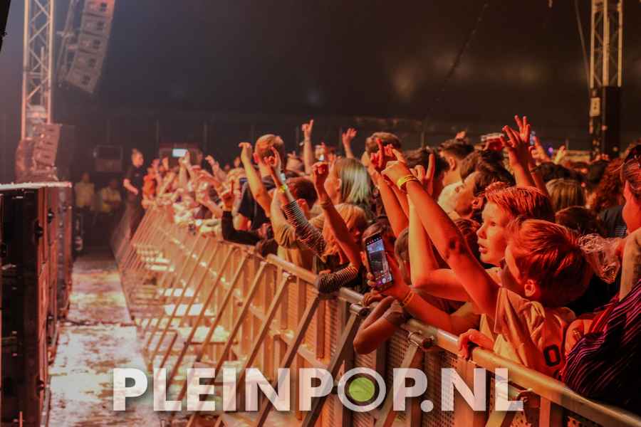 Publiek    Bezoekers (175)